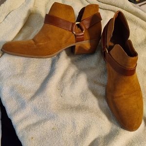 Ankle boots
